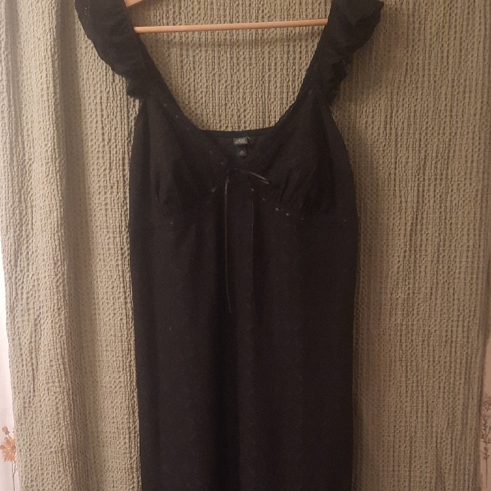 Black Sleeveless Dress with Ruffle Straps